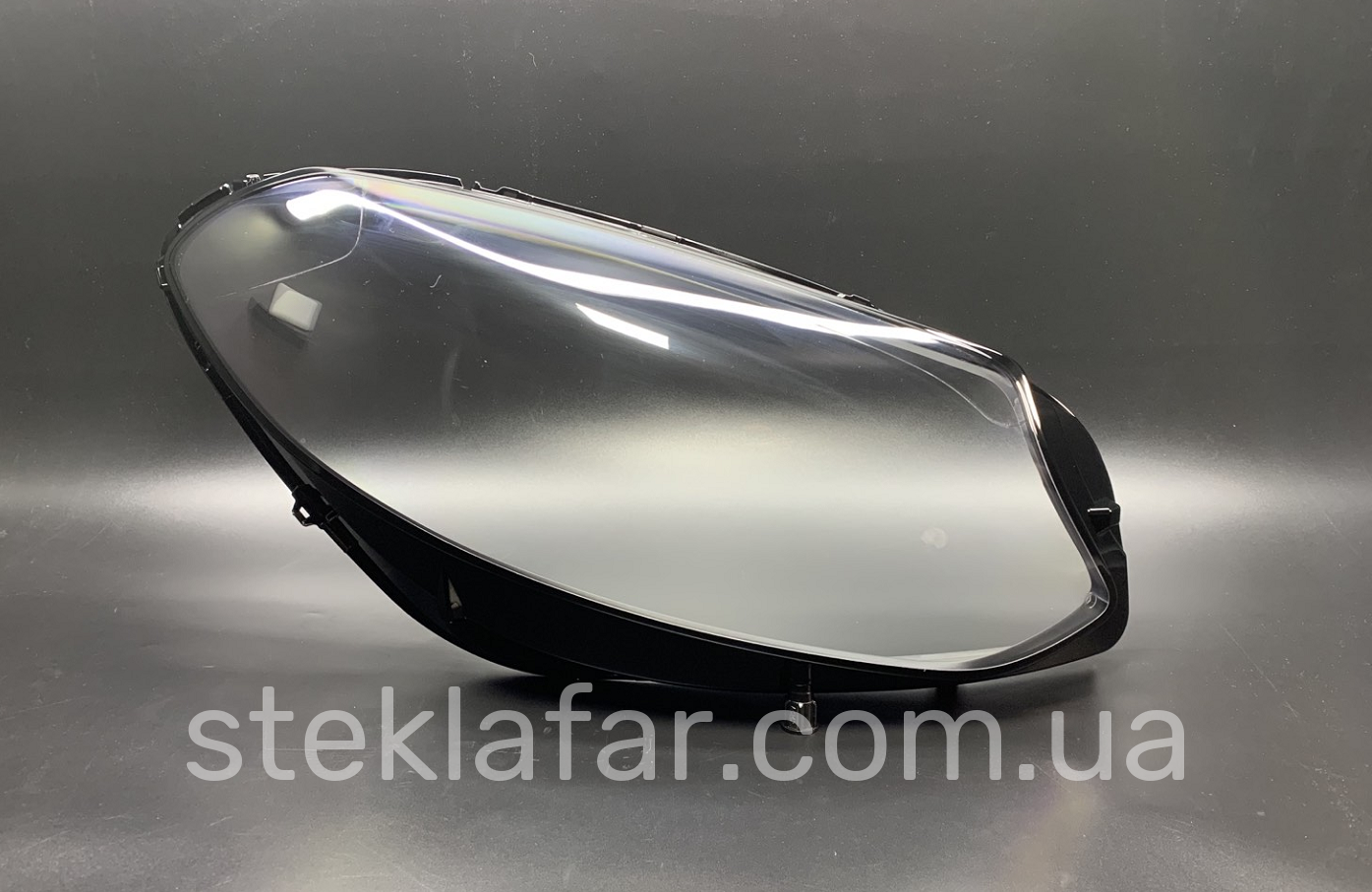 Скло до фари Mercedes Benz B-Class W246 T246 (2016-2019) рестайл